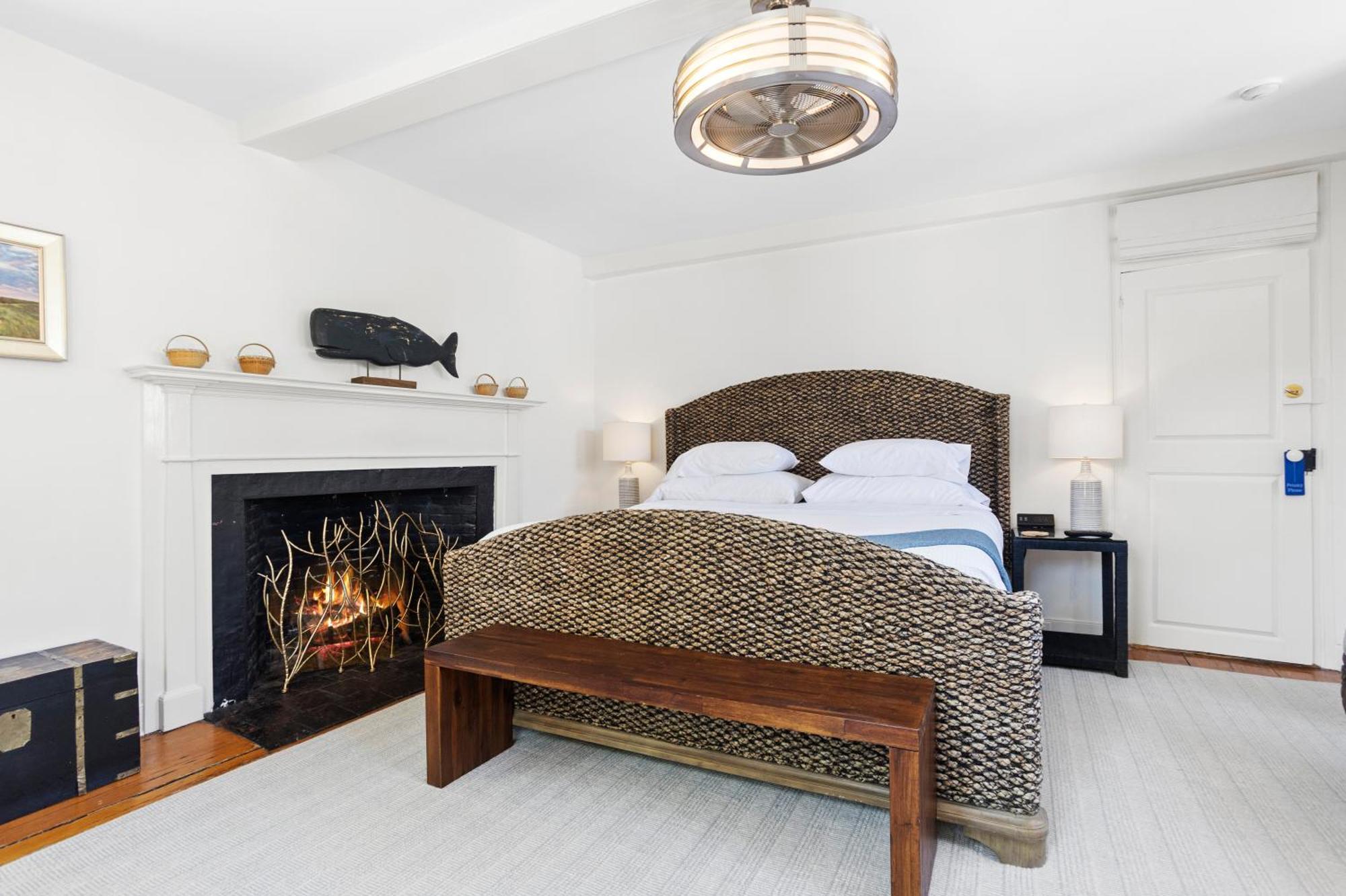 Carlisle House Inn Nantucket Exterior photo